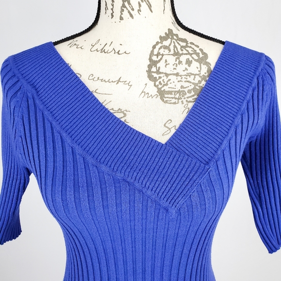 City Streets V-Neck Bodycon Top Blue Size Large - Picture 5 of 6